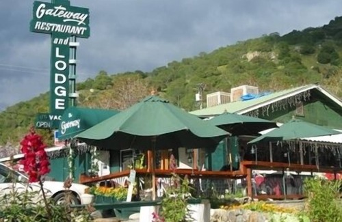 Three Rivers Hotel | The Gateway Restaurant & Lodge