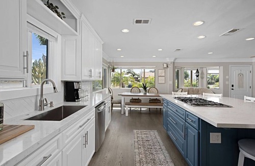 Loma Portal House | The Gathering Place | Family Favorite | Central SD