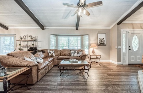 Shaver Lake House | The Gathering Place