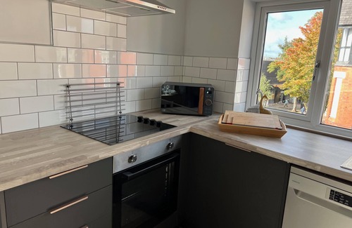 Trafford Apartment | The Gathering Sale - Sleeps Up To 22