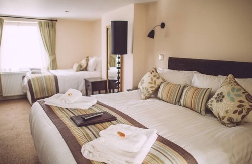 West Bay Hotel | The George