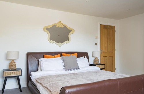 Deal House | The George - Large family home by the sea