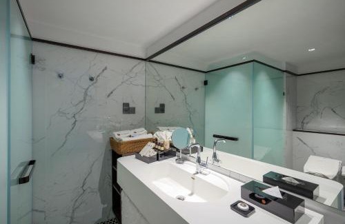 Downtown George Town Hotel | The George Penang by The Crest Collection