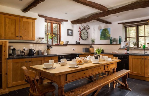 Combe Martin House | The Georgian House - sleeps 9 guests in 5 bedrooms