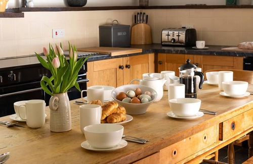 Combe Martin House | The Georgian House - sleeps 9 guests in 5 bedrooms