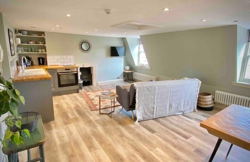 Bath City Centre Apartment | The Georgian Loft Apartment Central Bath