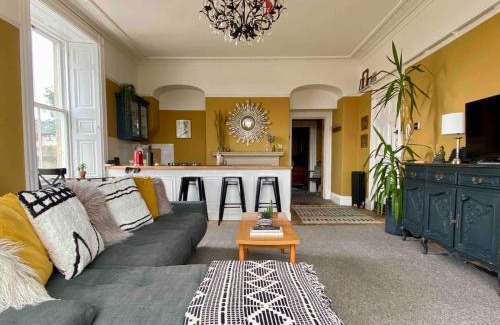 Frome Apartment | The Georgian Manor Apartment - Central Frome