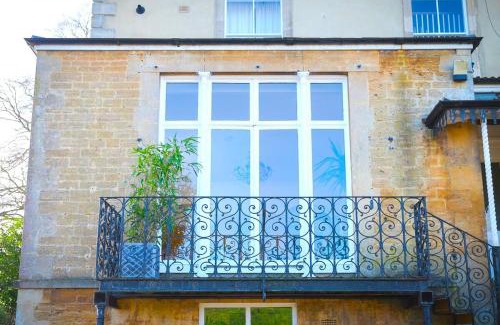 Frome Apartment | The Georgian Manor Apartment - Central Frome