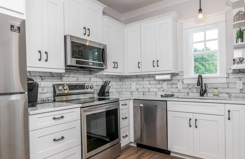 Mount Dora House | The Gertrude * 3 min walk to Downtown Mt. Dora!