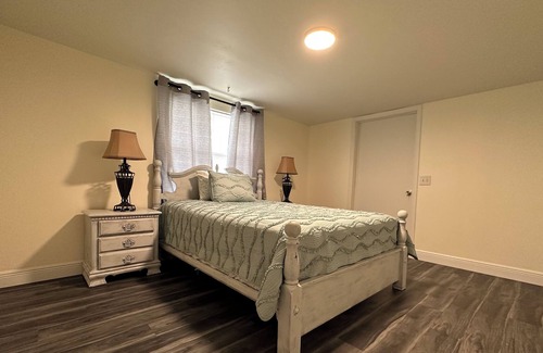 Cypress Lake House | The Getaway House! 10-15 Minutes away from the beach and downtown Fort Myers.