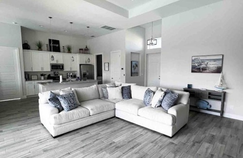 Trafalgar House | “THE GIANNA”