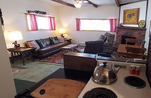 Red Lodge Cabin | The Gibbons 1885 Cabin in Red Lodge, Montana