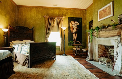 Newberry Bed & Breakfast | The Gilded Bat