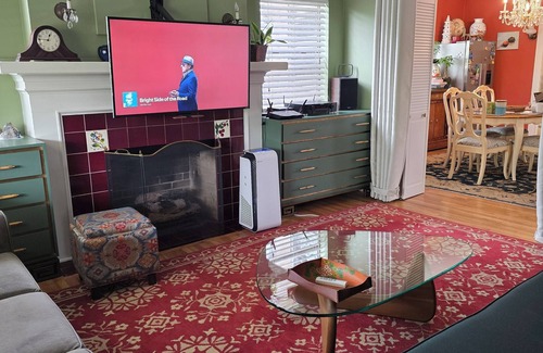 Pasadena House | The Gingko House - Private Suite with Living Room