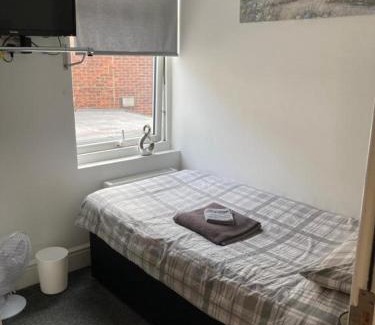 Cleethorpes House | The Gladson Guesthouse