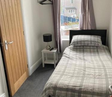 Cleethorpes House | The Gladson Guesthouse
