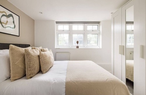 Dudden Hill Apartment | The Gladstone Studio