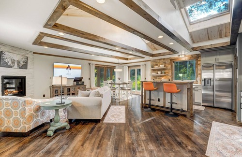 Woodland Park Cabin | -THE GLEN - 7 Acre Mountain Oasis, 2 Cabins, Spa, Sauna - STUNNING & NEW -