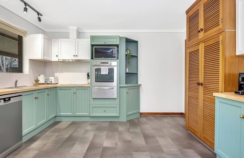 Ironbank House | The Glenalvie Sprawling Serenity in Adelaide Hills