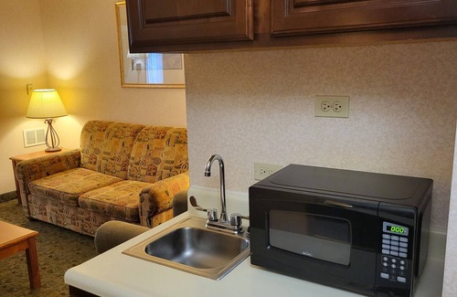 Glenville Hotel | The Glenville Inn