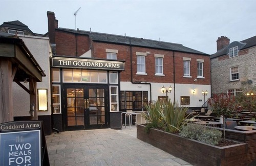 Swindon Hotel | The Goddard Arms