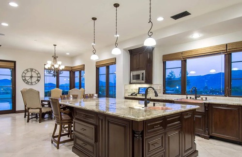 Thousand Oaks House | The Golden Dream Ranch Estate