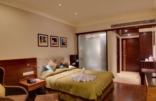 Patparganj Hotel | The Golden Palms Hotel & Spa Delhi