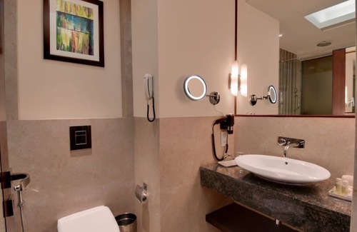 Patparganj Hotel | The Golden Palms Hotel & Spa Delhi