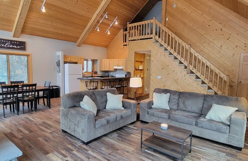Rome House | ❤️The Golf Manor, located on the 3rd hole of The Pines. Minutes from Sand Valley