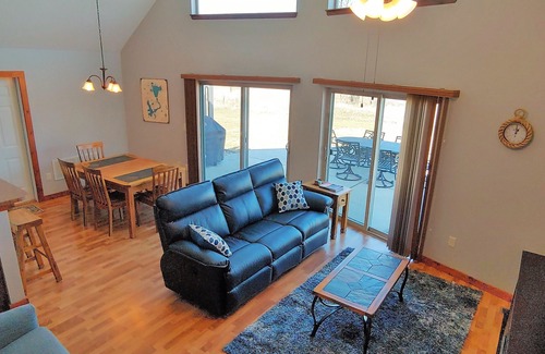 Spirit Lake Cabin | The Good Life Cabin - Bridges Bay Resort in Okoboji, Iowa