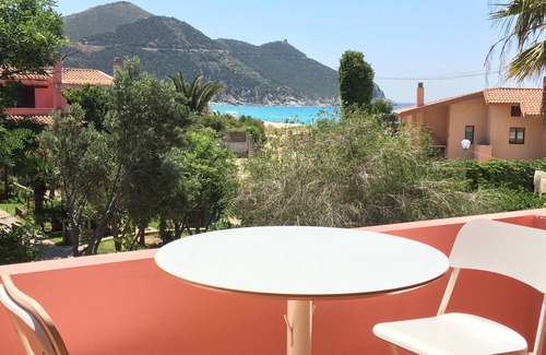 Solanas Villa | The good life. Home, beach, sun, Relax π