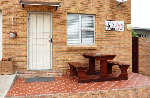 Struisbaai Apartment | The Goose Nest