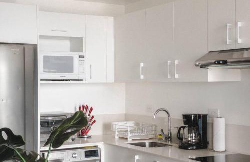 La California Apartment | The Gourmet Terrace & Coffee View Apt