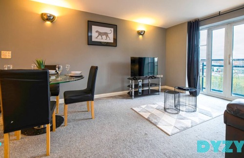 Atlantic Wharf Apartment | The Granary 2 - Margretian Place - Parking - City Center - Pets Allowed
