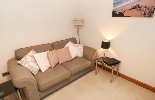 Scurlage House | The Granary