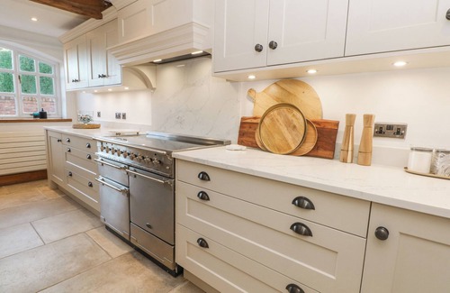 Knutsford Cottage | The Granary