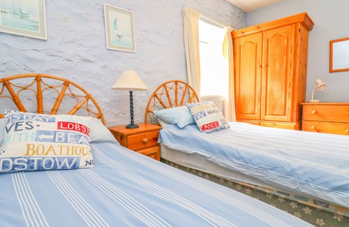 St. Columb Major Cottage | THE GRANARY, pet friendly, with a garden in St Columb Major