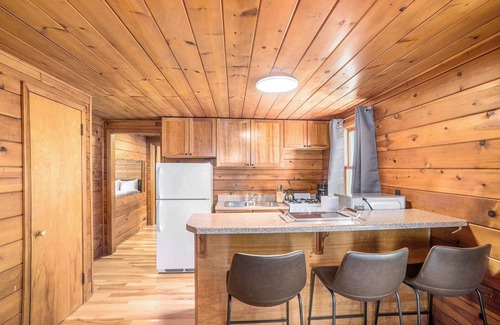 Grand Haven Apartment | ☀️🌊 The Grand Inn: Apartment Hotel in Downtown Grand Haven Unit 2 ➠ 108