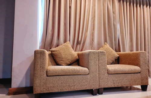 Nong Bon Hotel | The Grand Lunara Hotel at Srinakarin