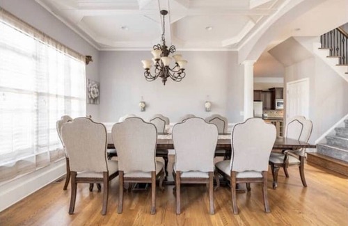 Cliftondale House | The Grand Palace Of Atlanta Near Airport