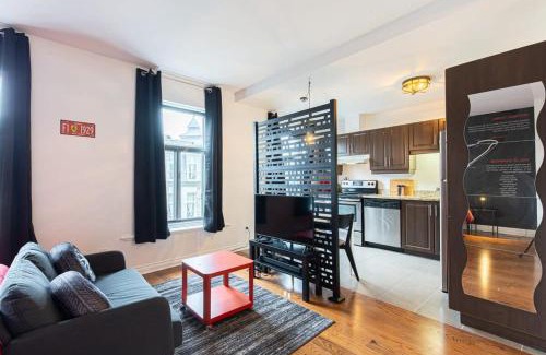 Milton Park Apartment | The Grand Prix Suite In the heart of MTL - M11 Rentals