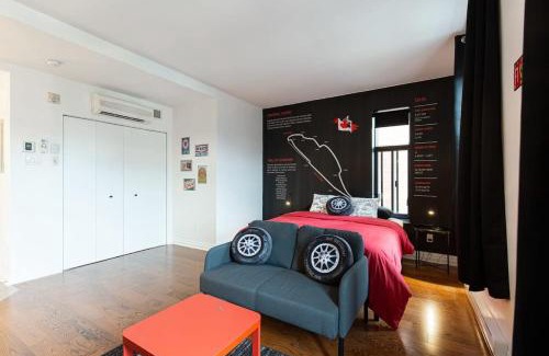 Milton Park Apartment | The Grand Prix Suite In the heart of MTL - M11 Rentals