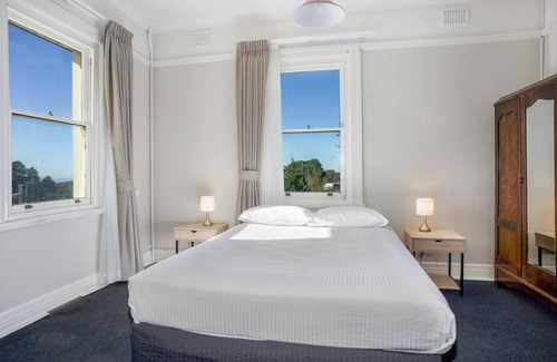 Wentworth Falls Hotel | The Grand View Hotel