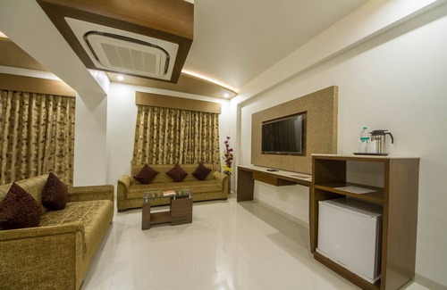Ahmedabad Hotel | The Grand Vinayak Hotel