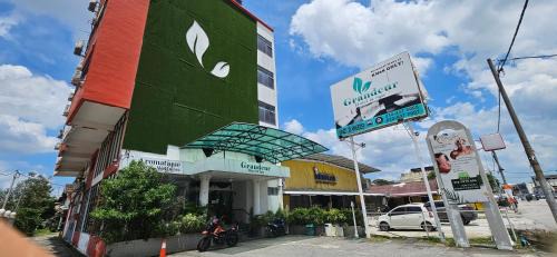 Malacca City Hotel | The Grandeur