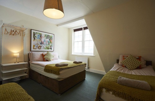 Bermondsey Hotel | The Grange Pub