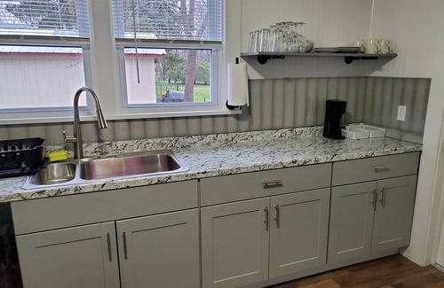 Seneca Falls Apartment | The Grape Vine- Newly Remodeled 3 Bedroom Apartment