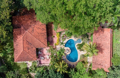 Palm Beach Estates House | The Grateful Hotel