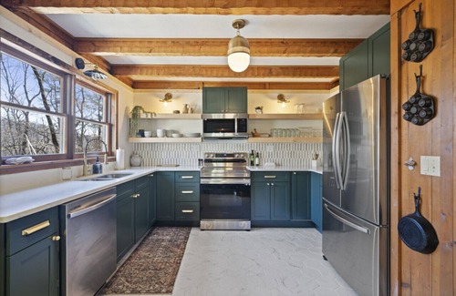 Big Canoe Cabin | The Graystone Lodge in Big Canoe