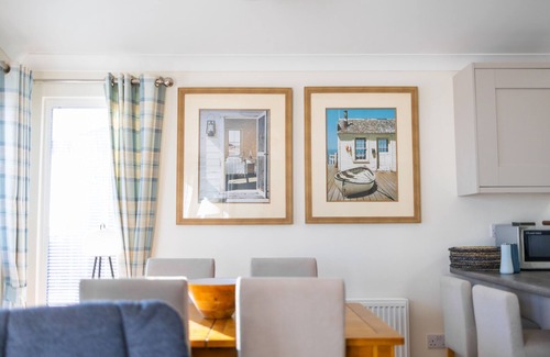 Mudeford Ski Chalet | The Great Escape - a frontline lodge overlooking Avon Beach